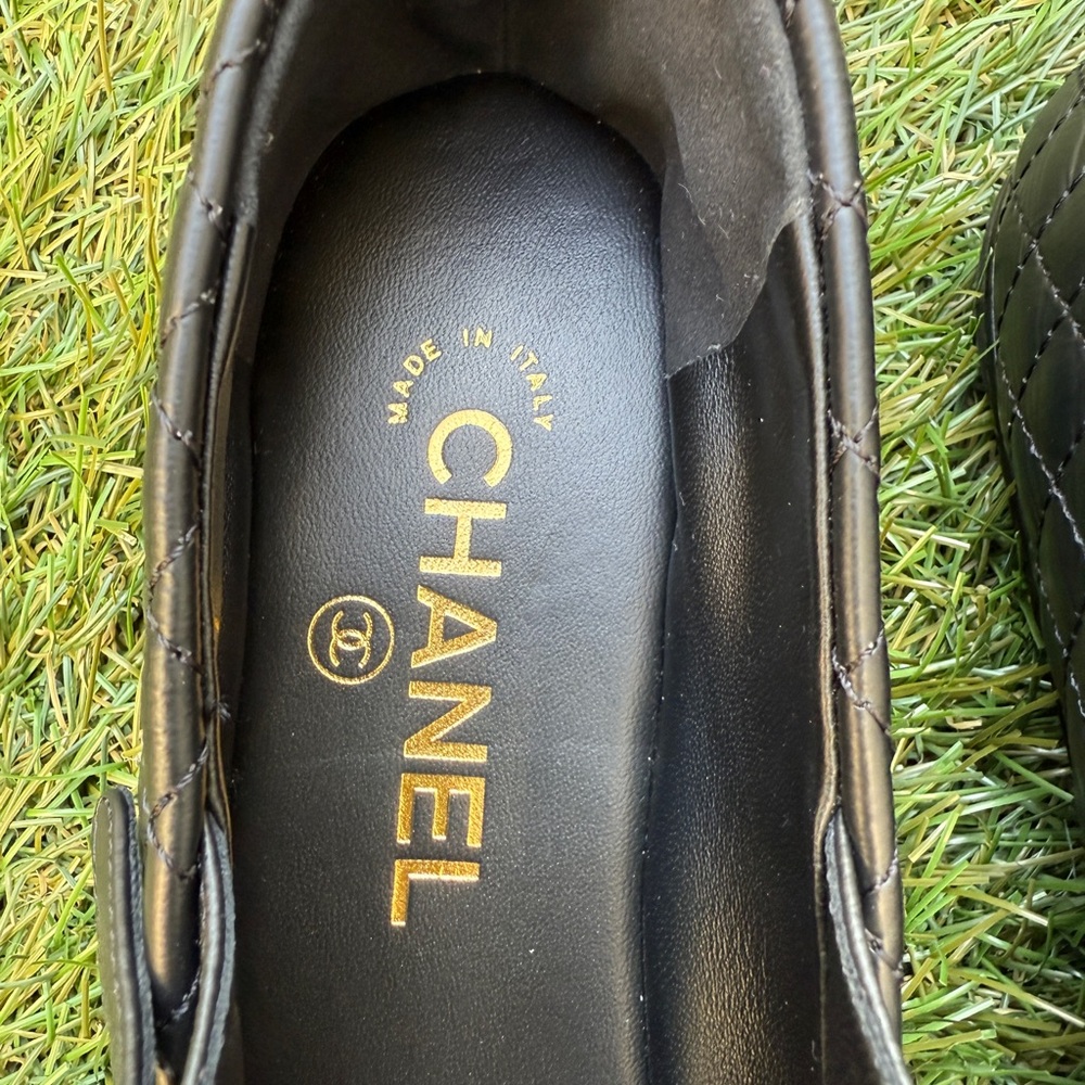 CHANEL CC LOGO BLACK LEATHER MARYJANE BALLET FLAT SHOES GOLD BUCKLE QUILTED 39.5 - Picture 6 of 15
